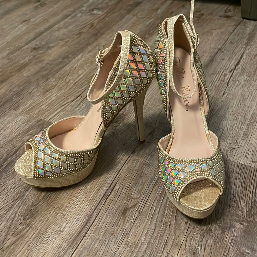 Size 6.5 only worn once